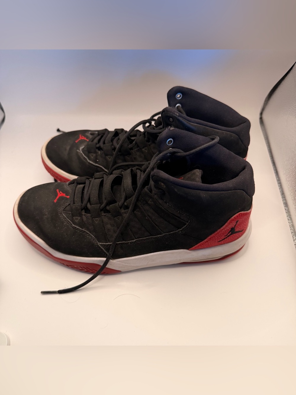 Nike Air Jordan Max Aura Black/Red,‎ Size 8.5